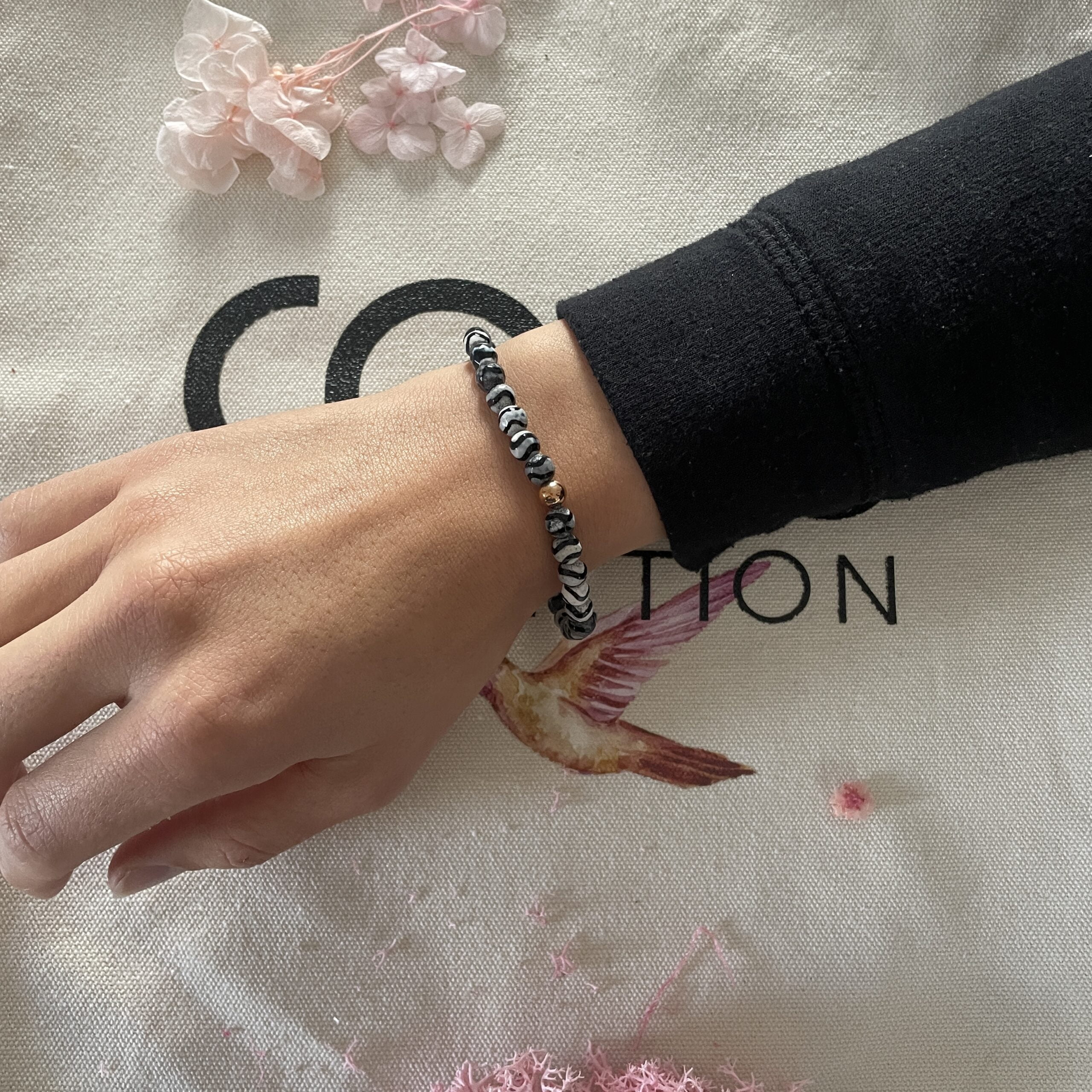 Bracelet Co88 France en pierres naturelles blanche/noire