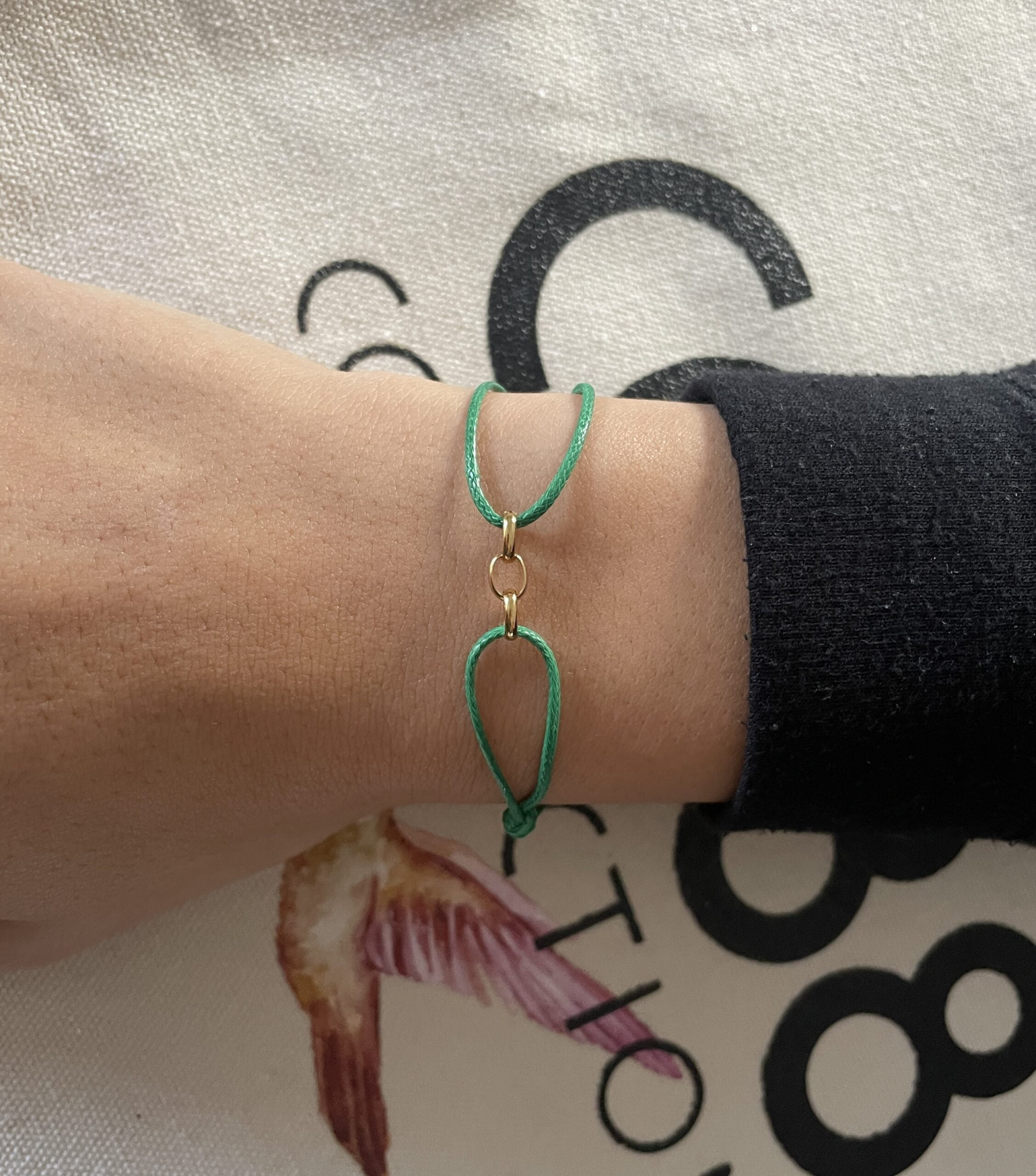 bracelet Co88 France en tissu vert et acier inoxydable doré