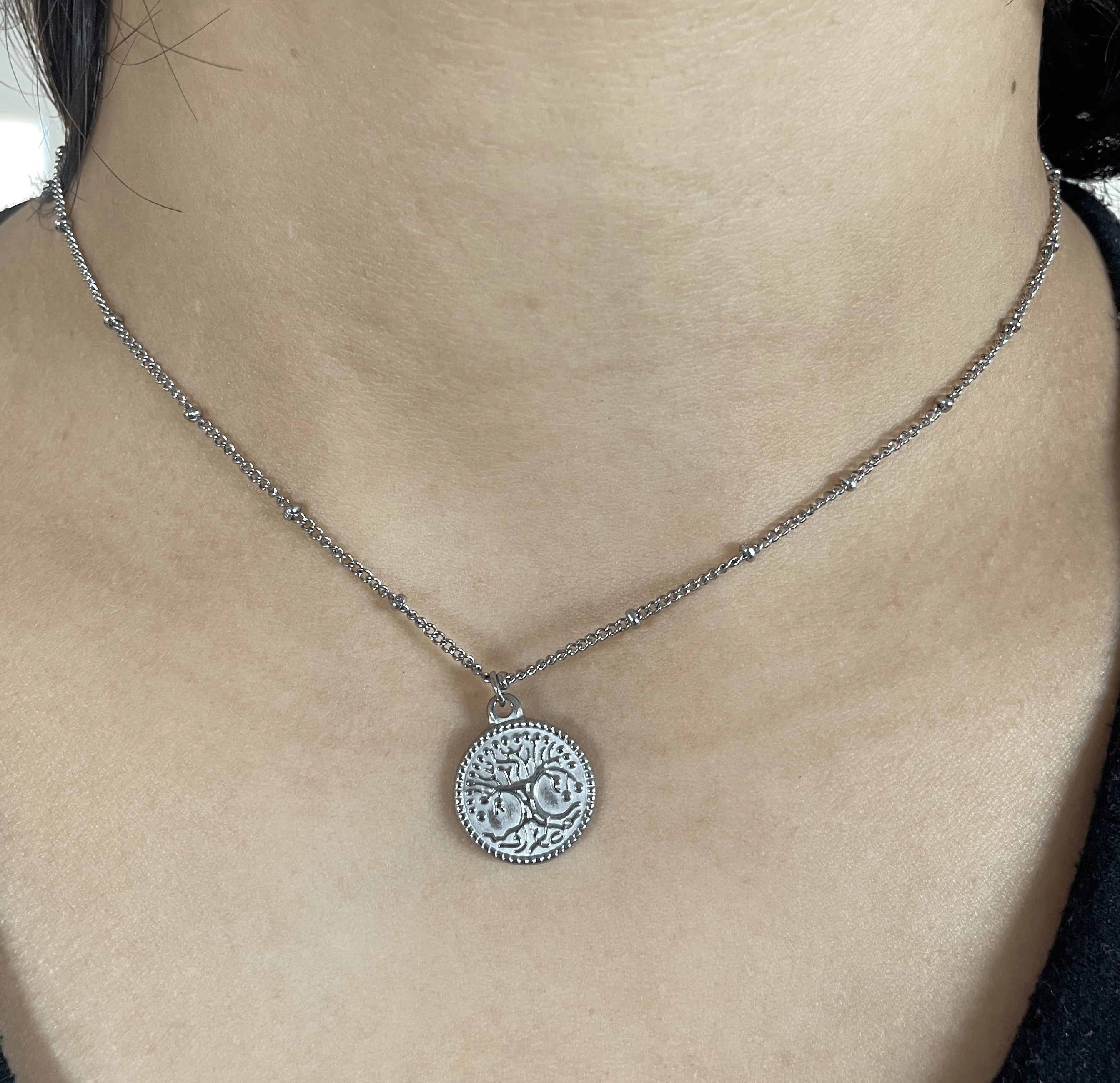 Collier Co88 France en acier inoxydable argenté, pampille argentée