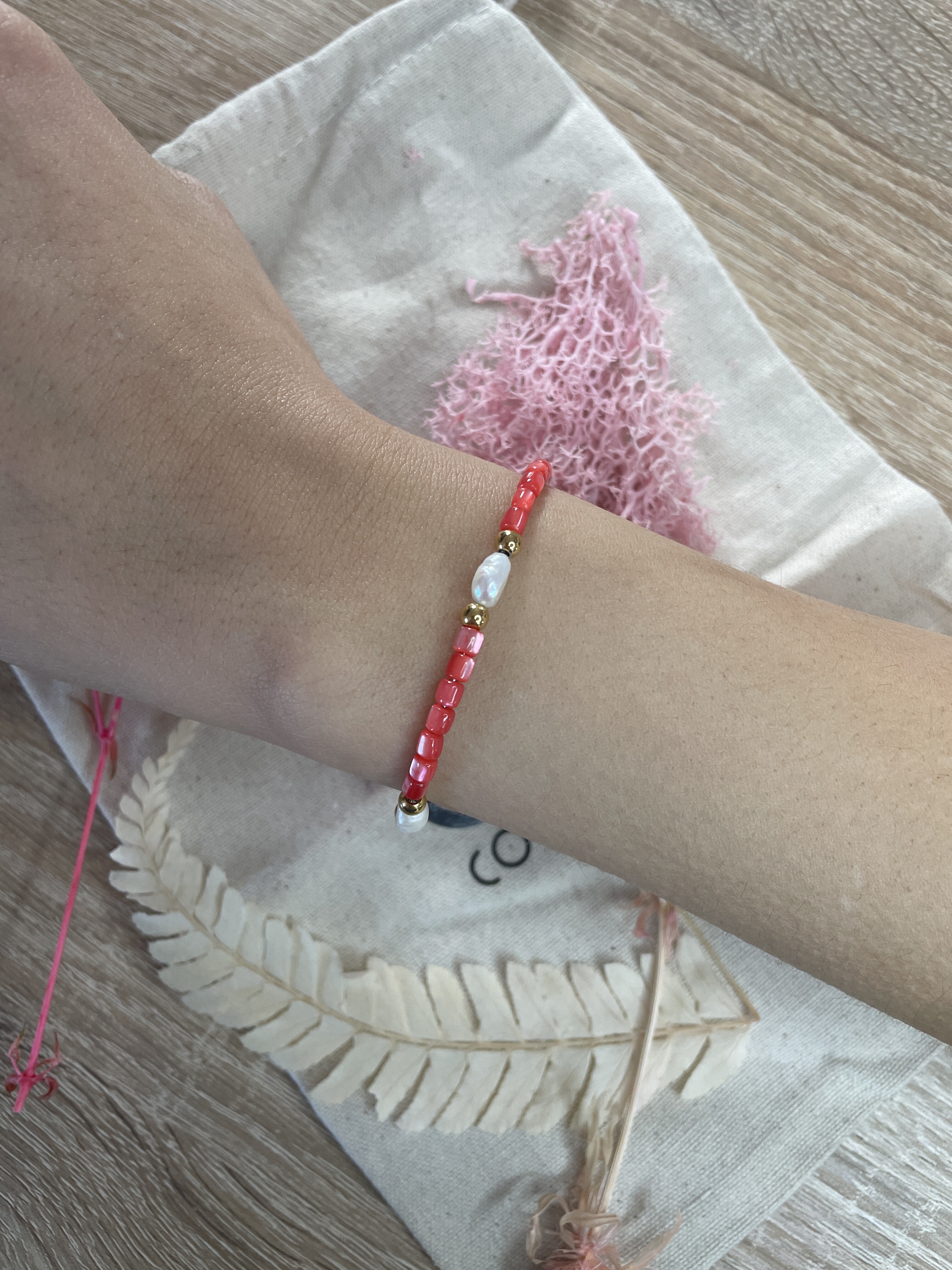 Bracelets Co88 France en acier inoxydable doré et perles nacrées, perles d'eau douce