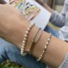 Composition bracelets Co88 France en acier inoxydable, tissu, perles blanches et perles d'eau douce